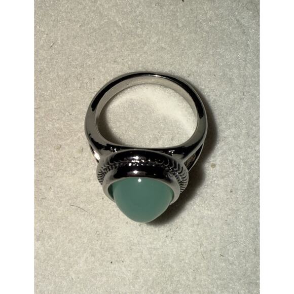 NWT Beautiful Aqua Silvertone Statement Ring Size 7 - Picture 4 of 4